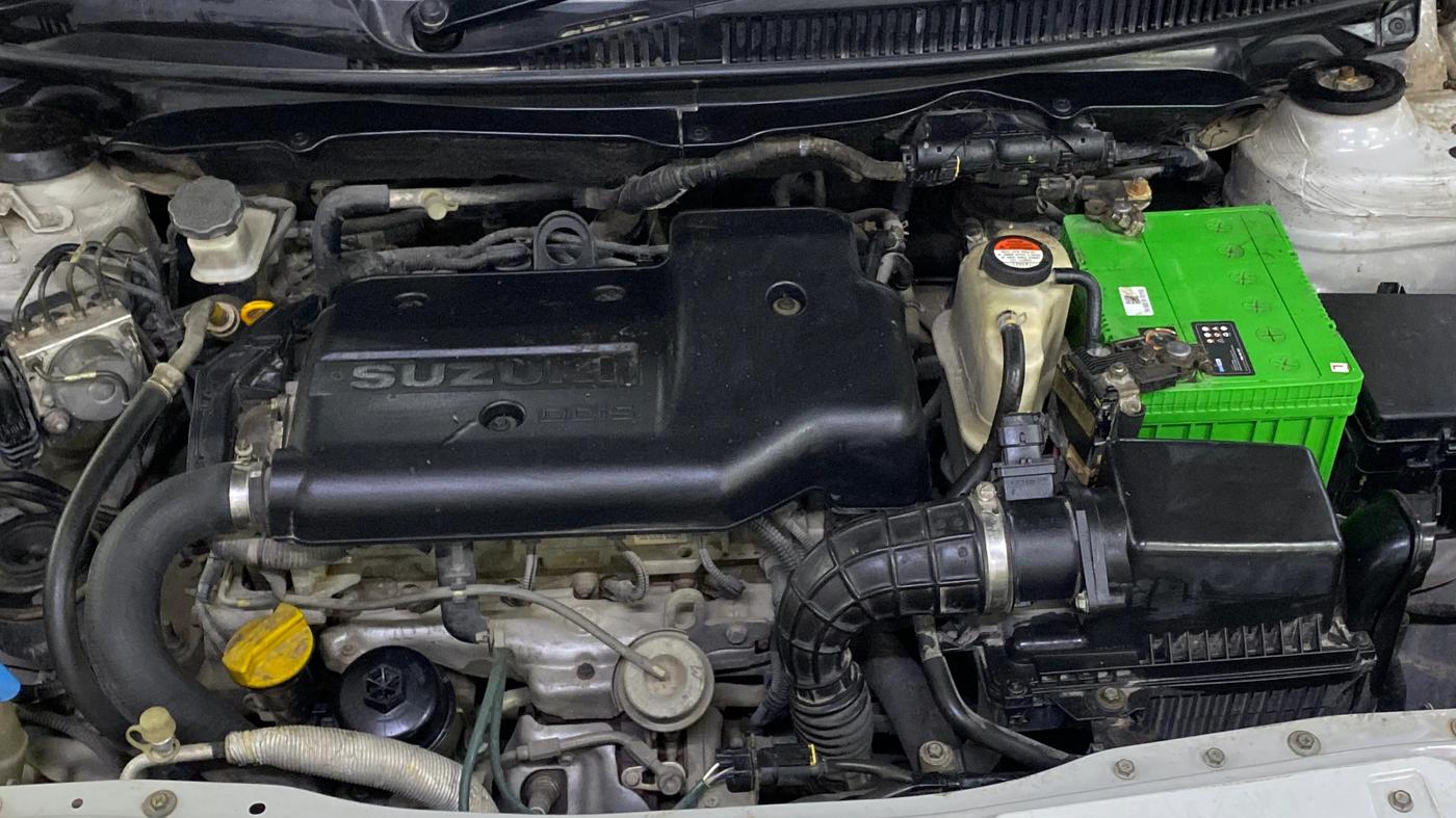 2016 Maruti Ciaz VDI+ SHVS, Diesel, Manual, 1,02,110 km, Engine View