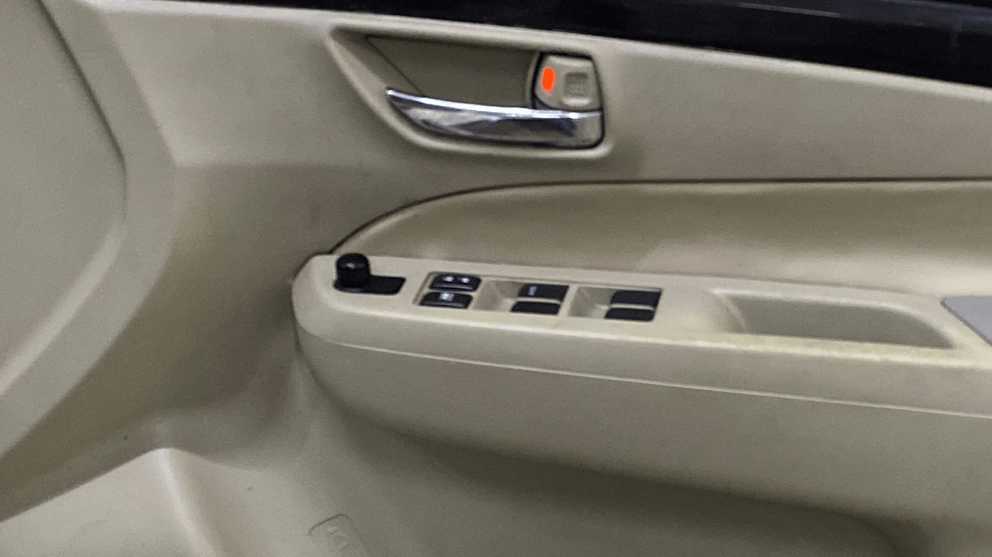 2016 Maruti Ciaz VDI+ SHVS, Diesel, Manual, 1,02,110 km, Driver Side Door Panels Control