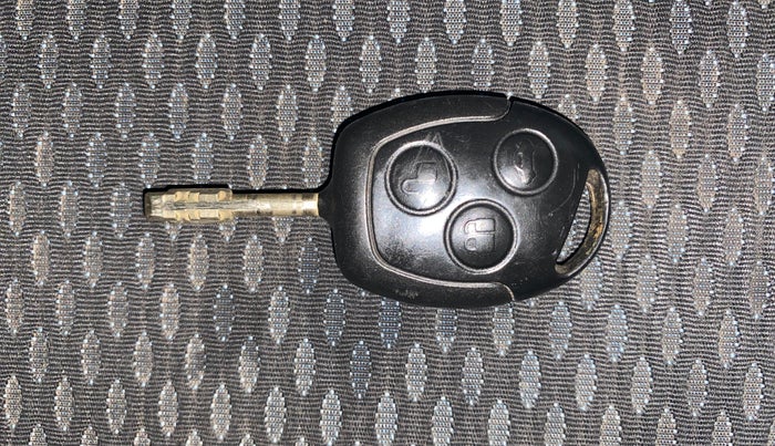 2013 Ford Figo TITANIUM 1.4 DIESEL, Diesel, Manual, 1,33,384 km, Key Close Up