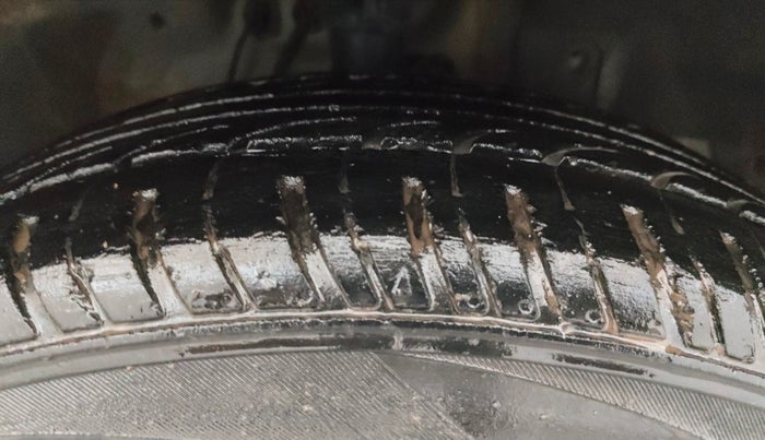 2015 Honda City 1.5L I-VTEC V MT, CNG, Manual, 90,156 km, Right Front Tyre Tread
