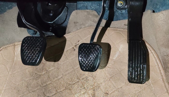 2015 Honda City 1.5L I-VTEC V MT, CNG, Manual, 90,156 km, Pedals