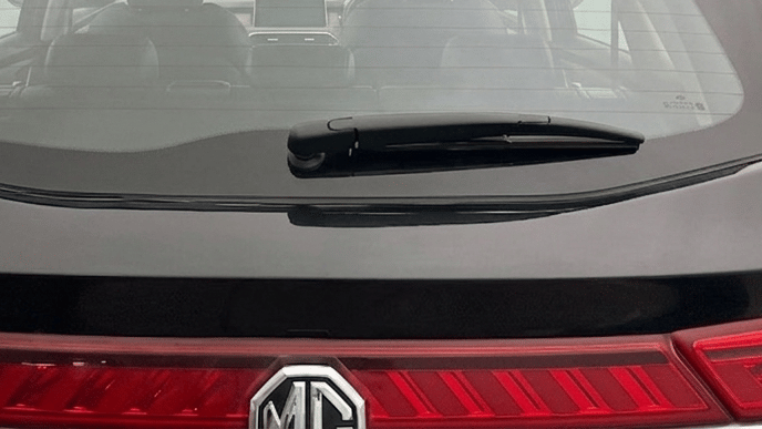 2024 MG HECTOR PLUS SHARP PRO 1.5 TURBO MT 7 STR, Petrol, Manual, 13,842 km, Rear Wiper