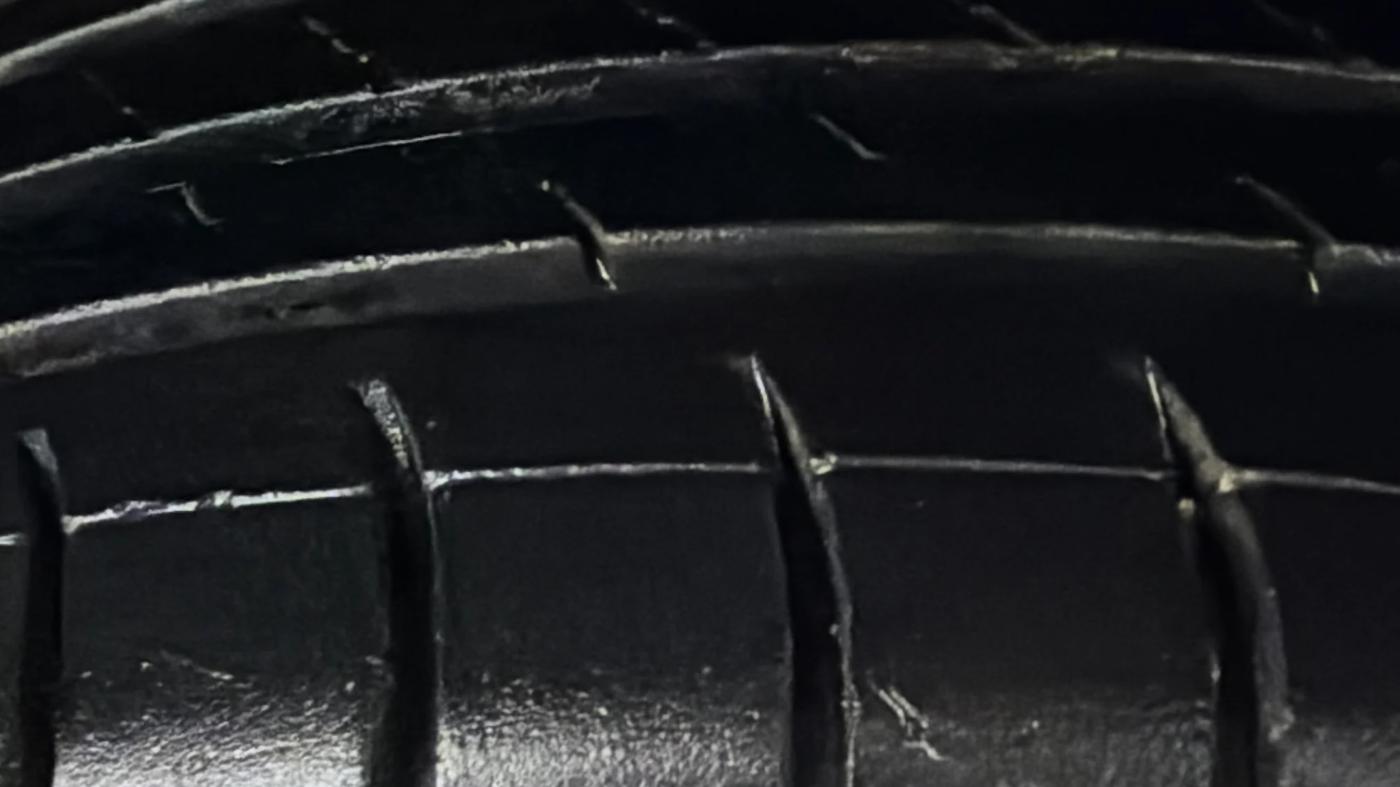 2015 Toyota Etios Liva G, Petrol, Manual, 52,006 km, Left Front Tyre Tread