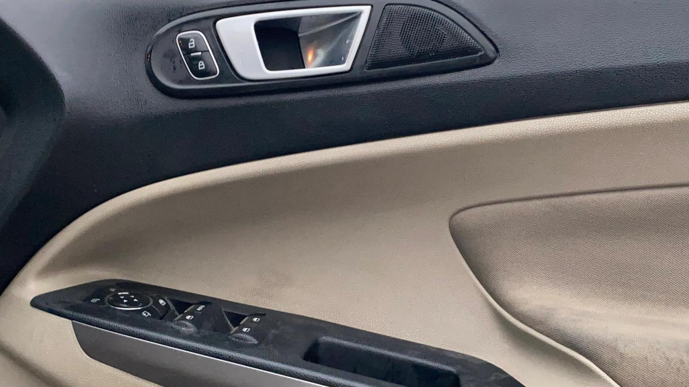 2019 Ford Ecosport TITANIUM + 1.5L PETROL AT, Petrol, Automatic, 35,325 km, Driver Side Door Panels Control