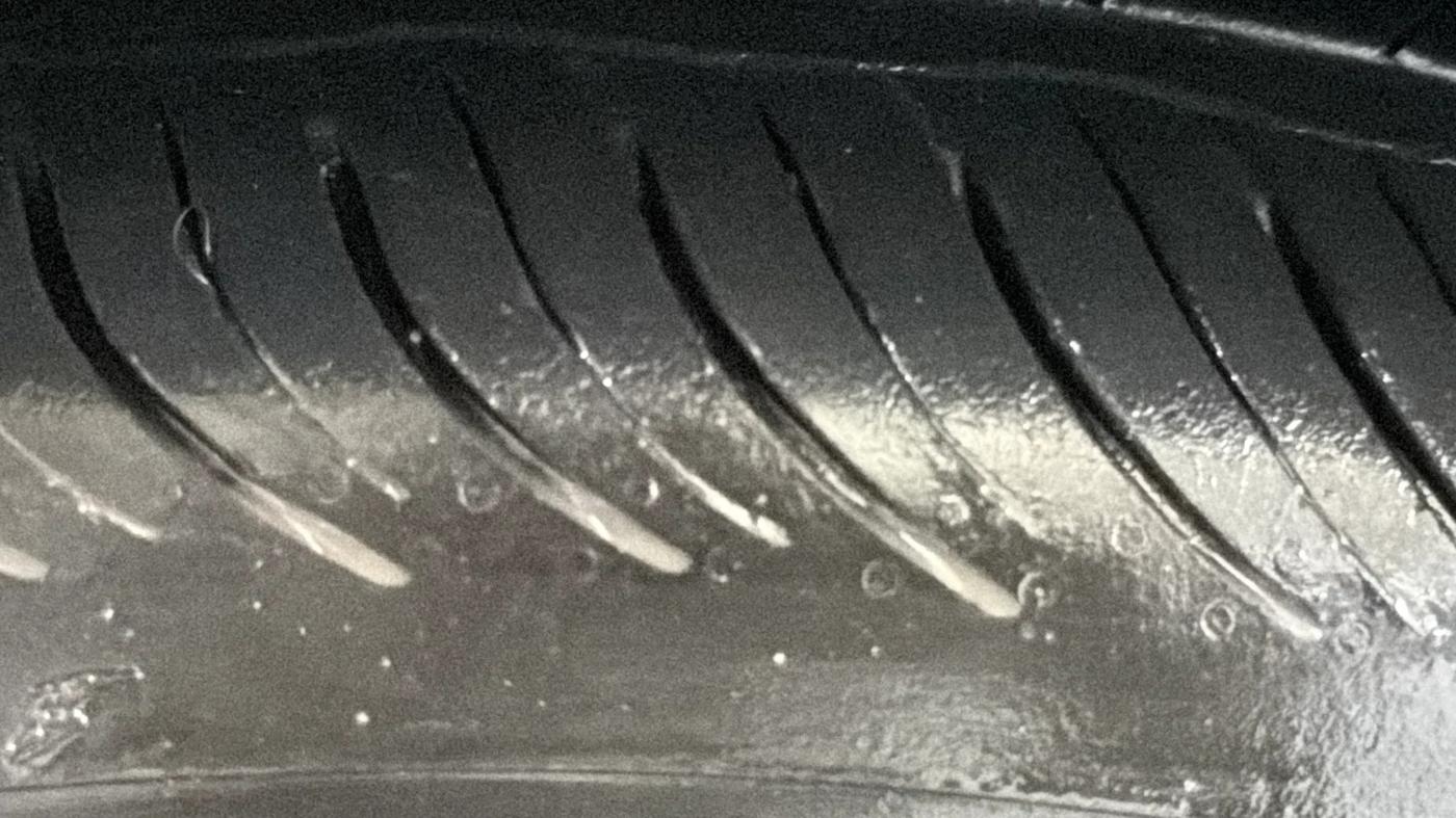 2019 MG HECTOR SHARP 1.5 DCT PETROL, Petrol, Automatic, 83,336 km, Left Front Tyre Tread