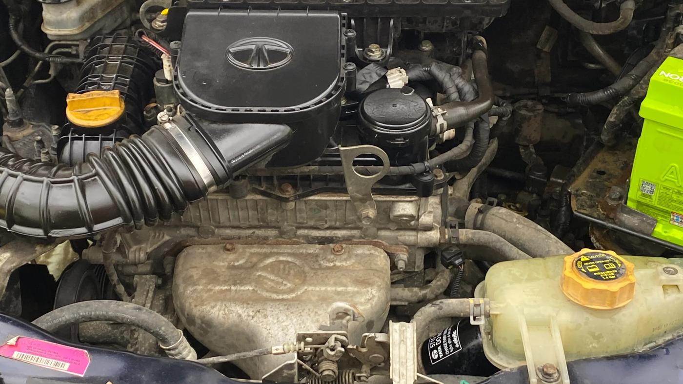2018 Tata TIGOR XZ PLUS PETROL, Petrol, Manual, 70,845 km, Engine View