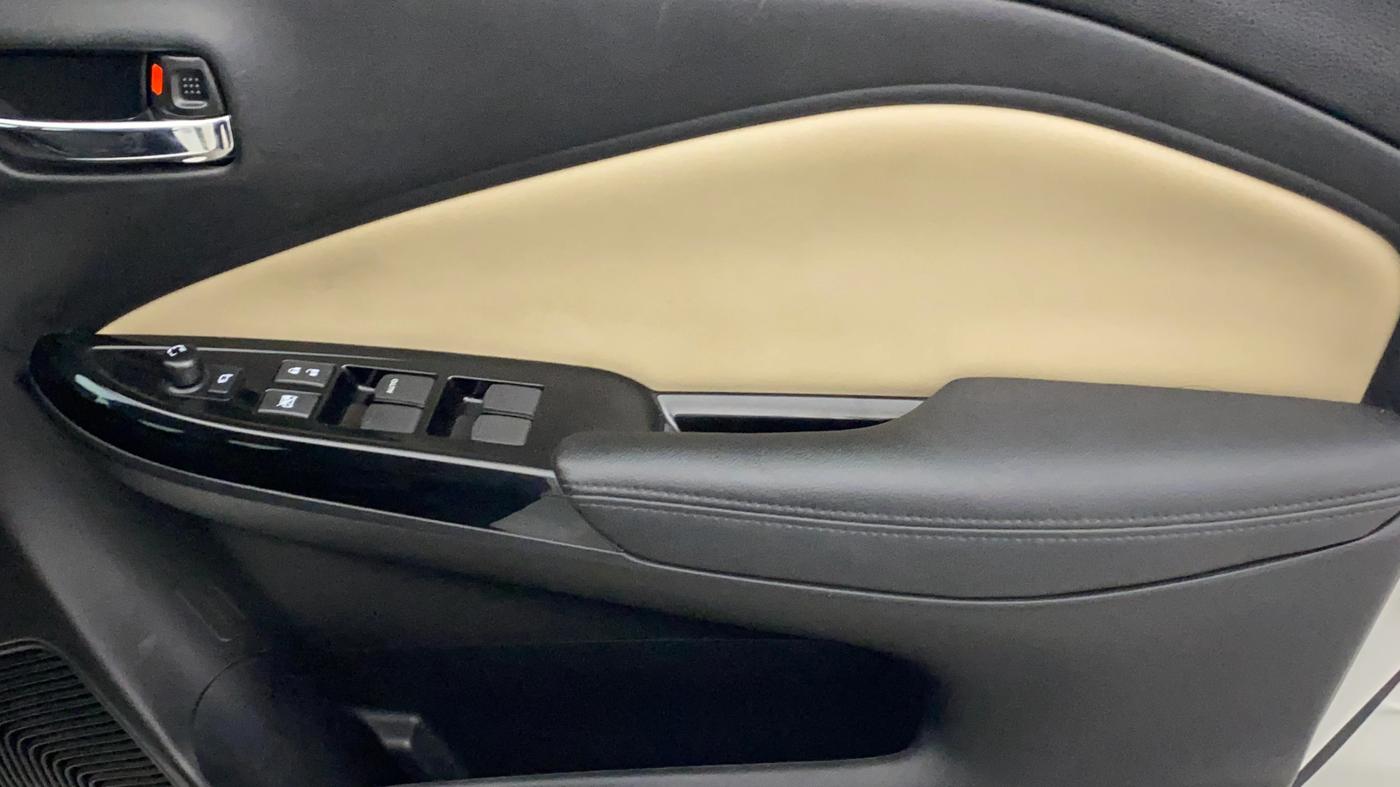 2024 Toyota Glanza V AMT, Petrol, Automatic, 18,128 km, Driver Side Door Panels Control