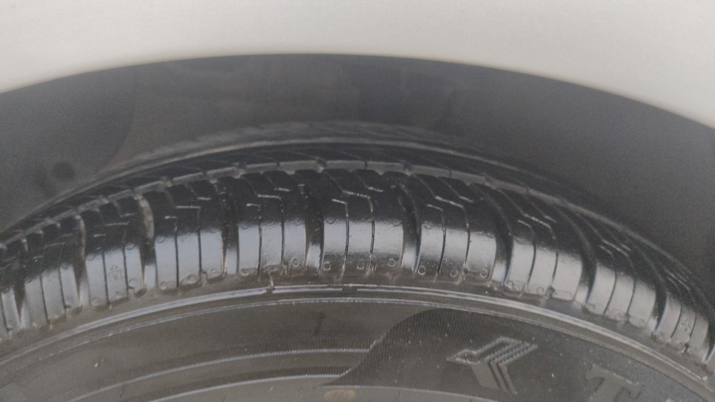 2016 Hyundai Grand i10 ASTA (O) AT 1.2 KAPPA VTVT, Petrol, Automatic, 55,073 km, Left Front Tyre Tread