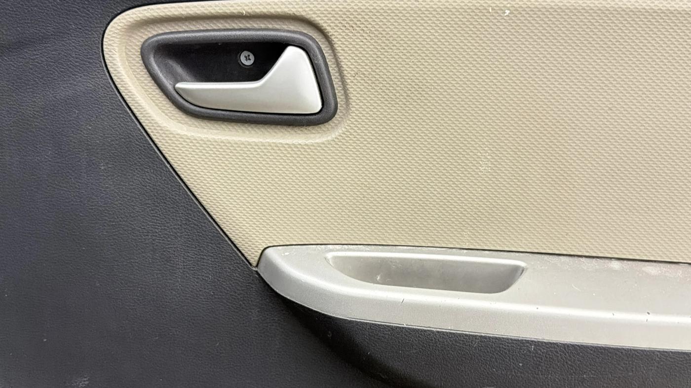2018 Maruti Alto K10 VXI (O) AMT, Petrol, Automatic, 40,395 km, Driver Side Door Panels Control