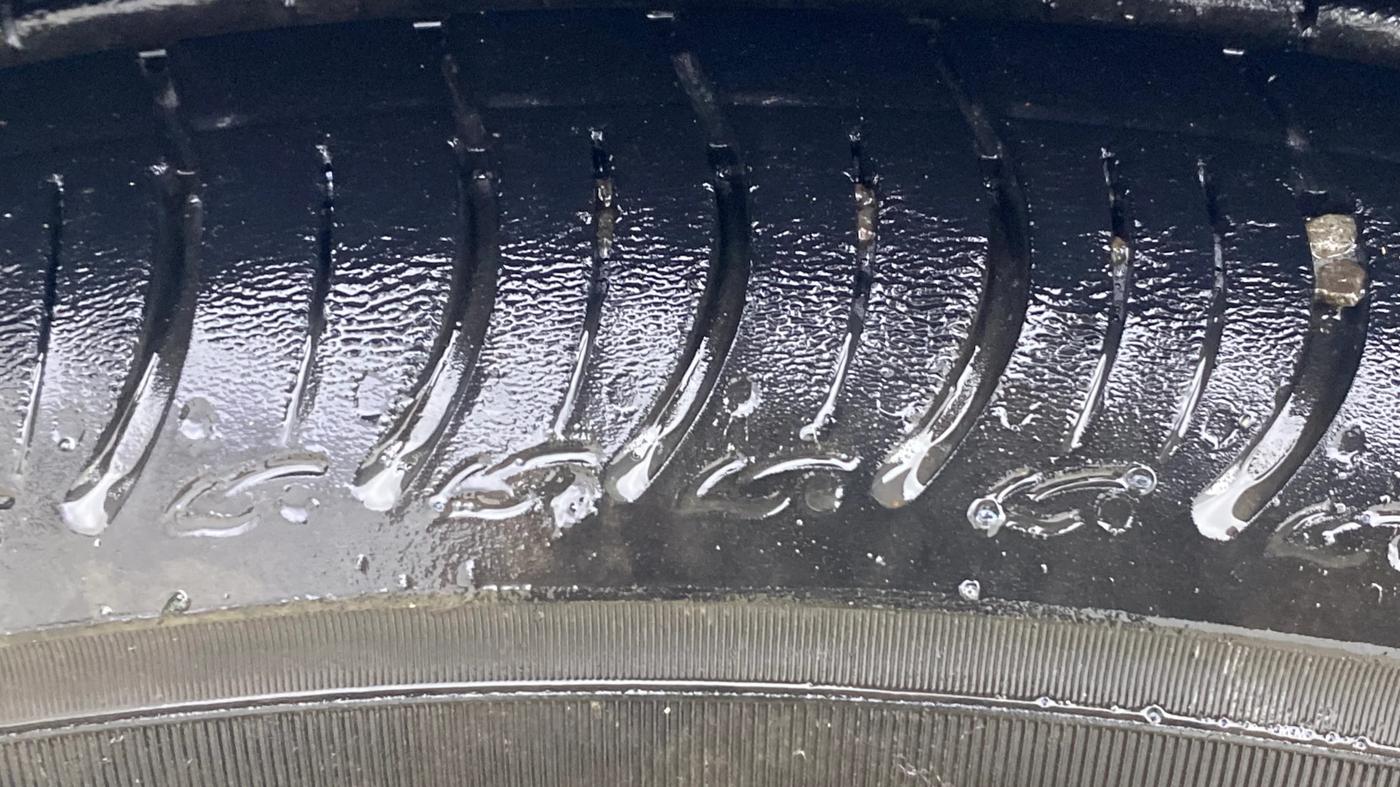 2015 Maruti Celerio VXI AMT, Petrol, Automatic, 51,141 km, Left Front Tyre Tread
