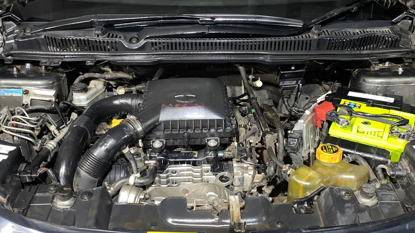 2022 Tata NEXON XZ PLUS PETROL, CNG, Manual, 1,05,744 km, Engine View