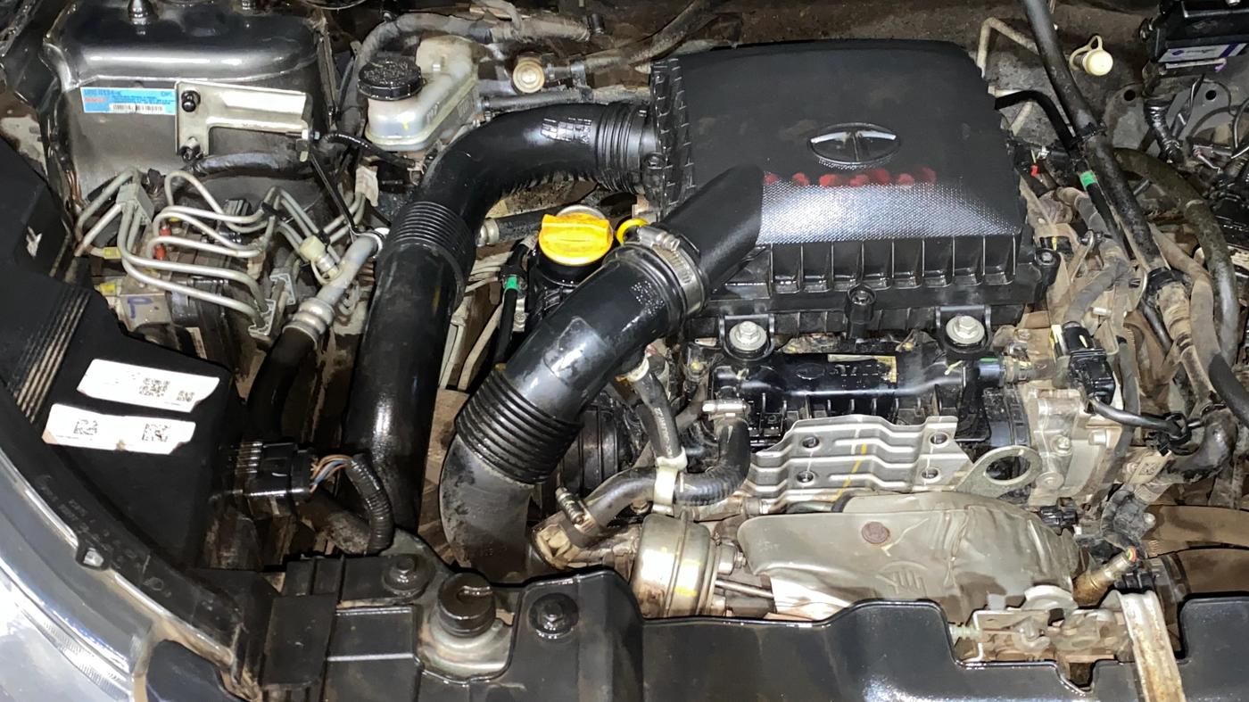 2022 Tata NEXON XZ PLUS PETROL, CNG, Manual, 1,05,744 km, Engine View - Right