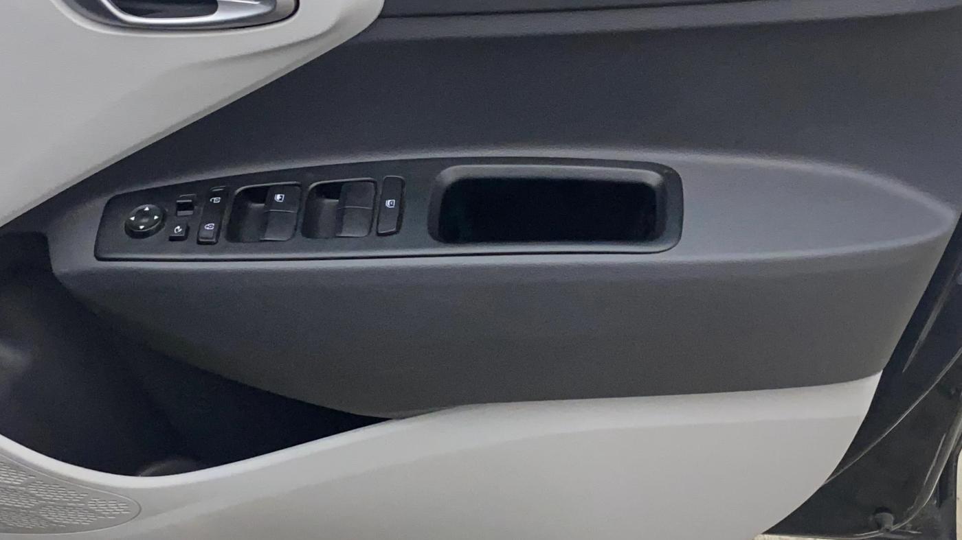 2021 Hyundai GRAND I10 NIOS SPORTZ AMT 1.2 KAPPA VTVT, Petrol, Automatic, 10,791 km, Driver Side Door Panels Control