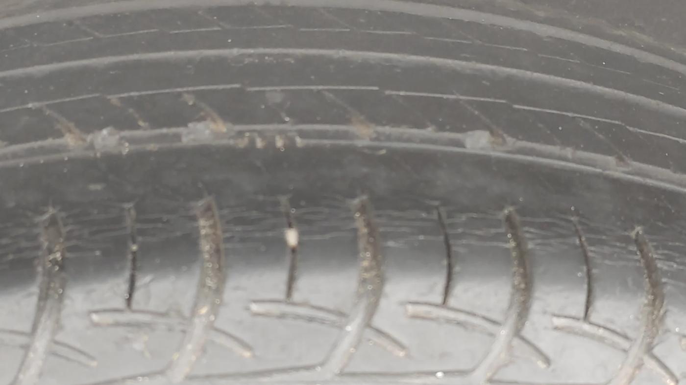 2019 Maruti Baleno DELTA PETROL 1.2, Petrol, Manual, 65,644 km, Right Rear Tyre Tread