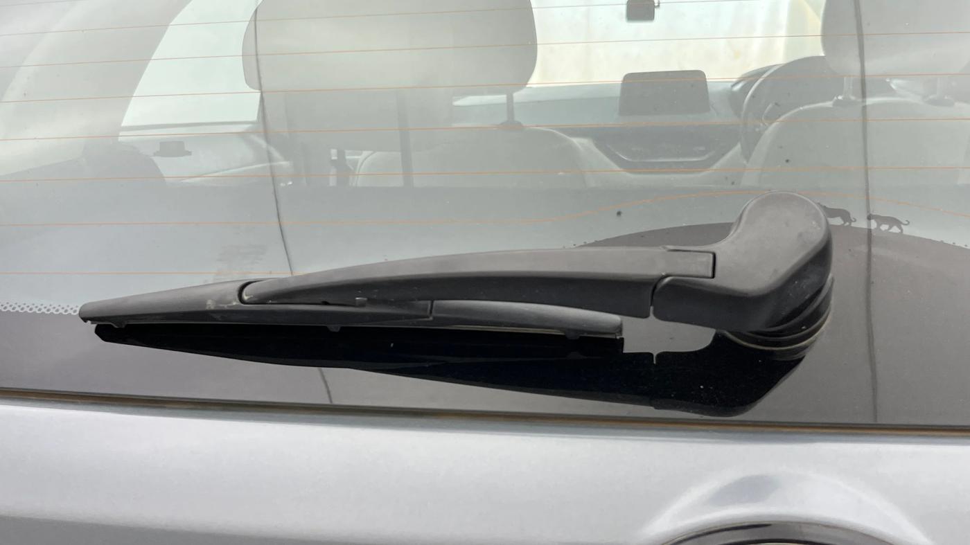 2022 Tata NEXON XZA PLUS (PREMIUM) PETROL, Petrol, Automatic, 42,535 km, Rear Wiper