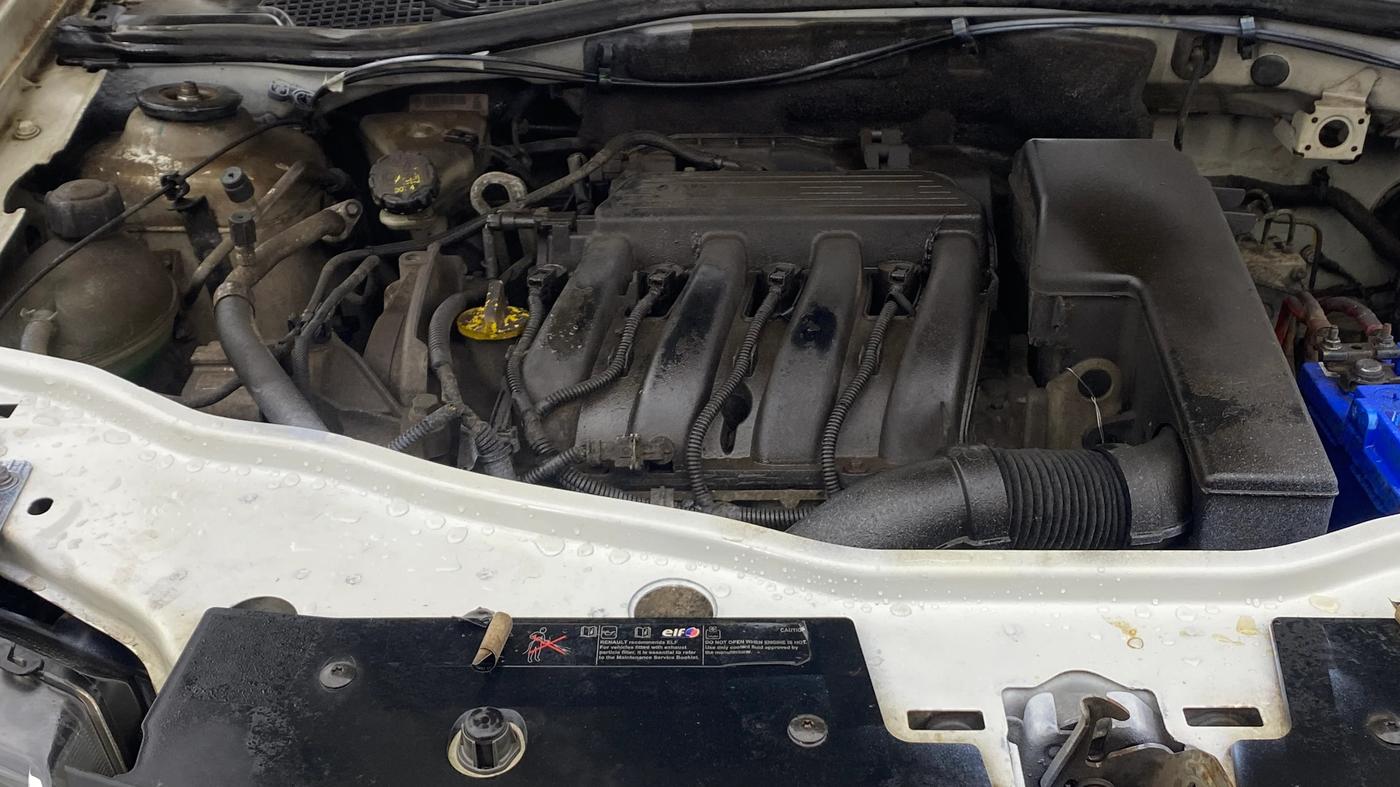 2016 Renault Duster RXE PETROL, Petrol, Manual, 25,165 km, Engine View - Right