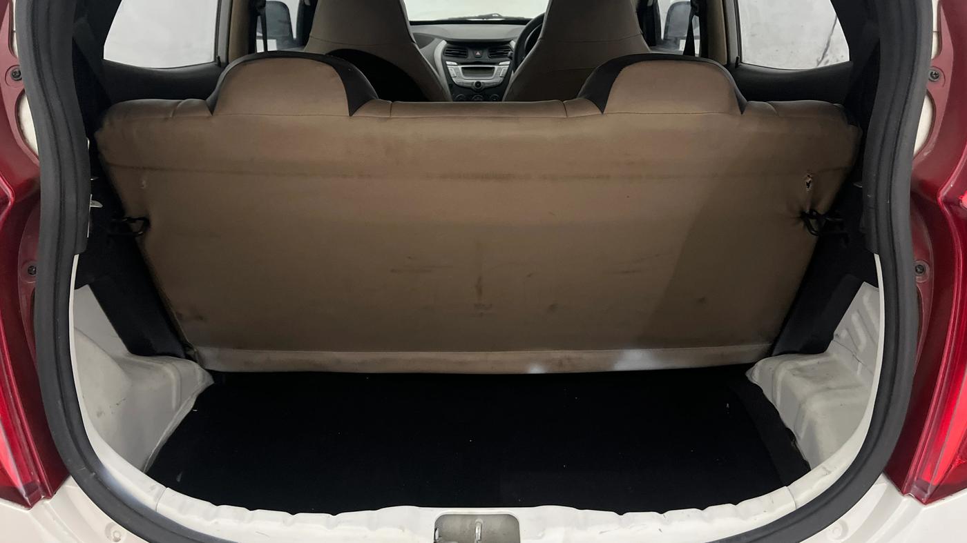 2015 Hyundai Eon D-LITE+, Petrol, Manual, 49,185 km, Boot Inside