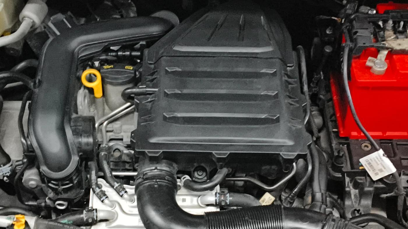 2023 Skoda SLAVIA AMBITION 1.0L TSI AT, Petrol, Automatic, 28,137 km, Engine View