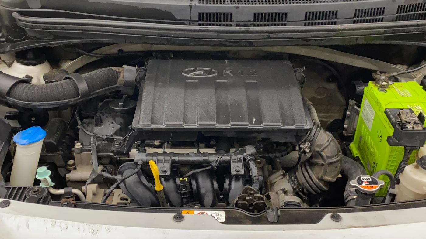 2014 Hyundai Xcent S 1.2, Petrol, Manual, 1,17,926 km, Engine View