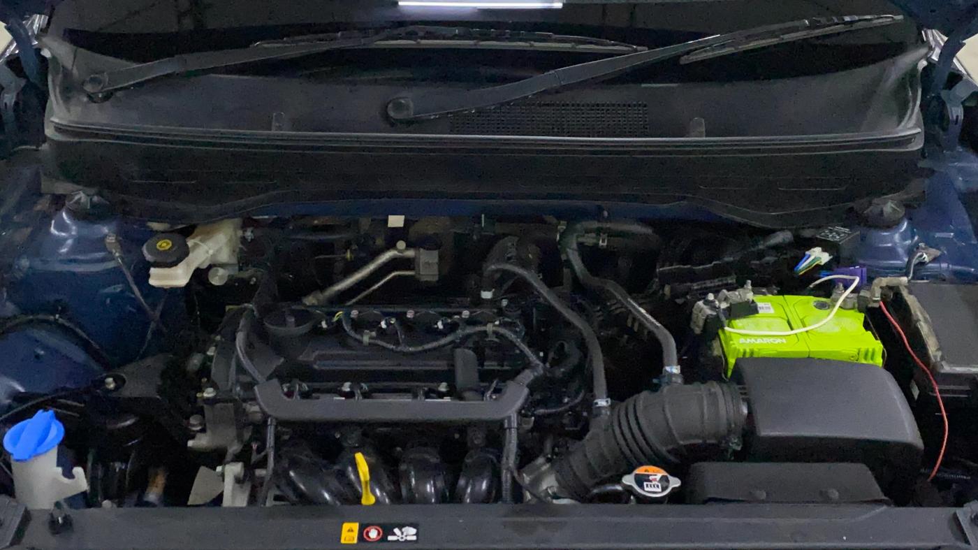 2022 Hyundai VENUE S 1.2, Petrol, Manual, 74,132 km, Engine View