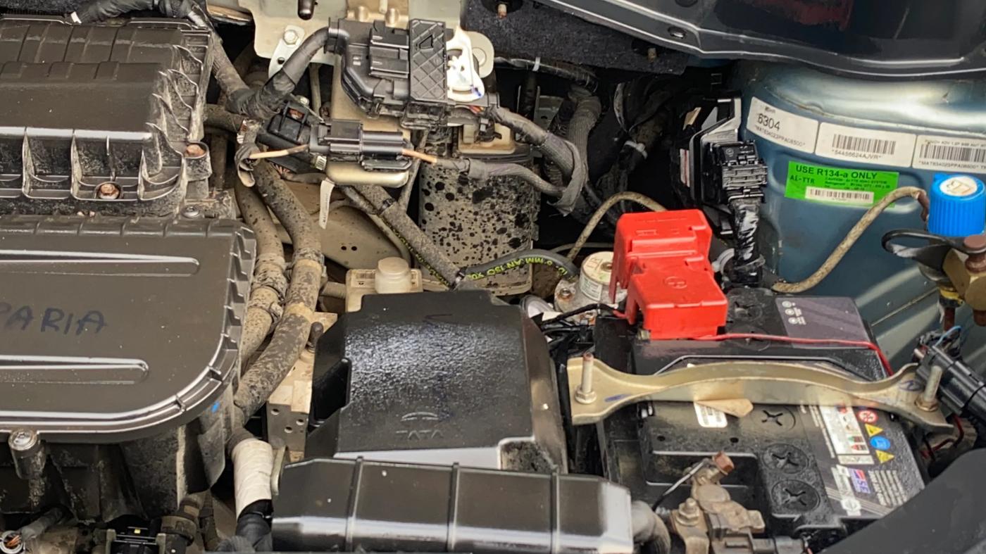 2023 Tata PUNCH ADVENTURE AMT, CNG, Automatic, 26,328 km, Engine View - Left