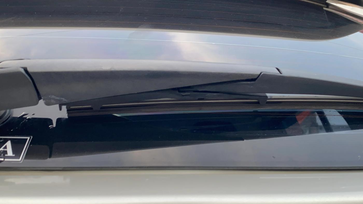 2018 Maruti IGNIS ALPHA 1.2, Petrol, Manual, 25,039 km, Rear Wiper