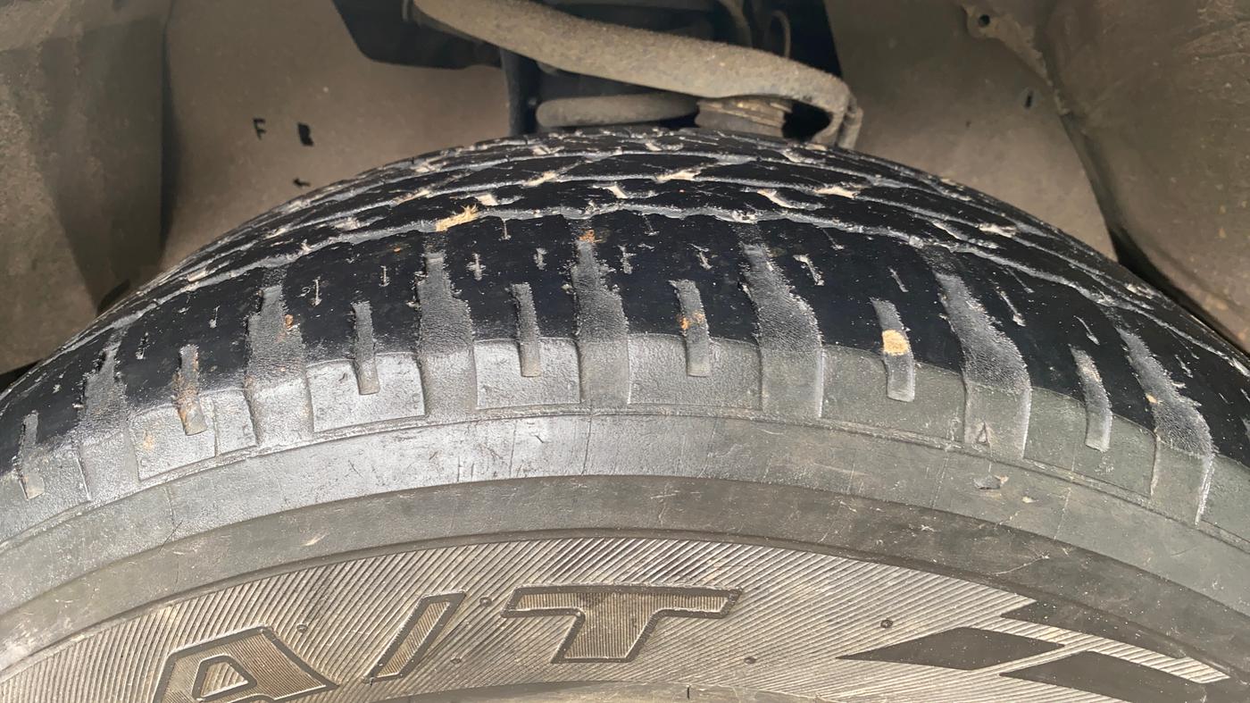 2023 Toyota Fortuner 4X2 AT 2.8 DIESEL, Diesel, Automatic, 50,235 km, Left Front Tyre Tread