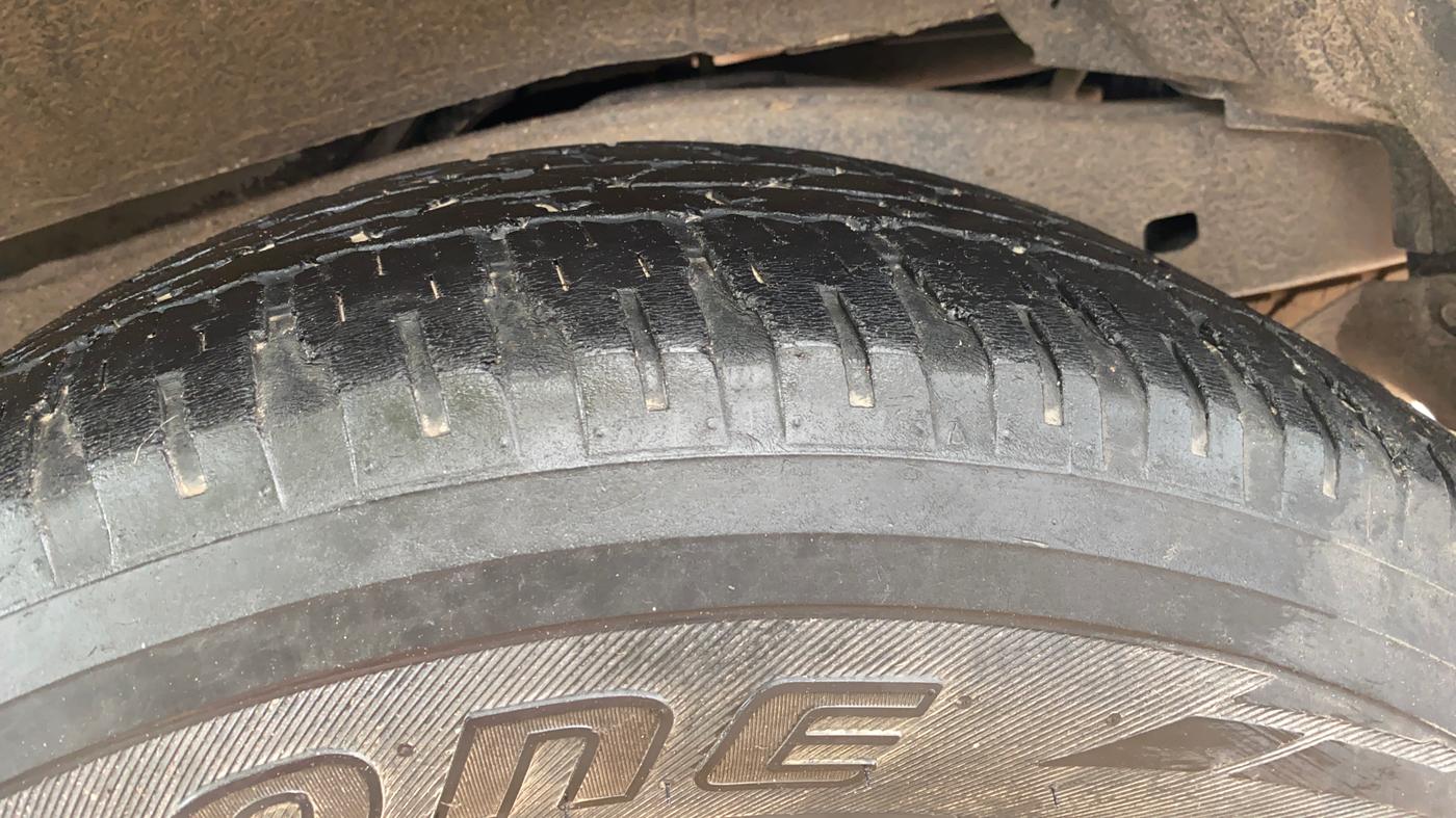 2023 Toyota Fortuner 4X2 AT 2.8 DIESEL, Diesel, Automatic, 50,235 km, Left Rear Tyre Tread
