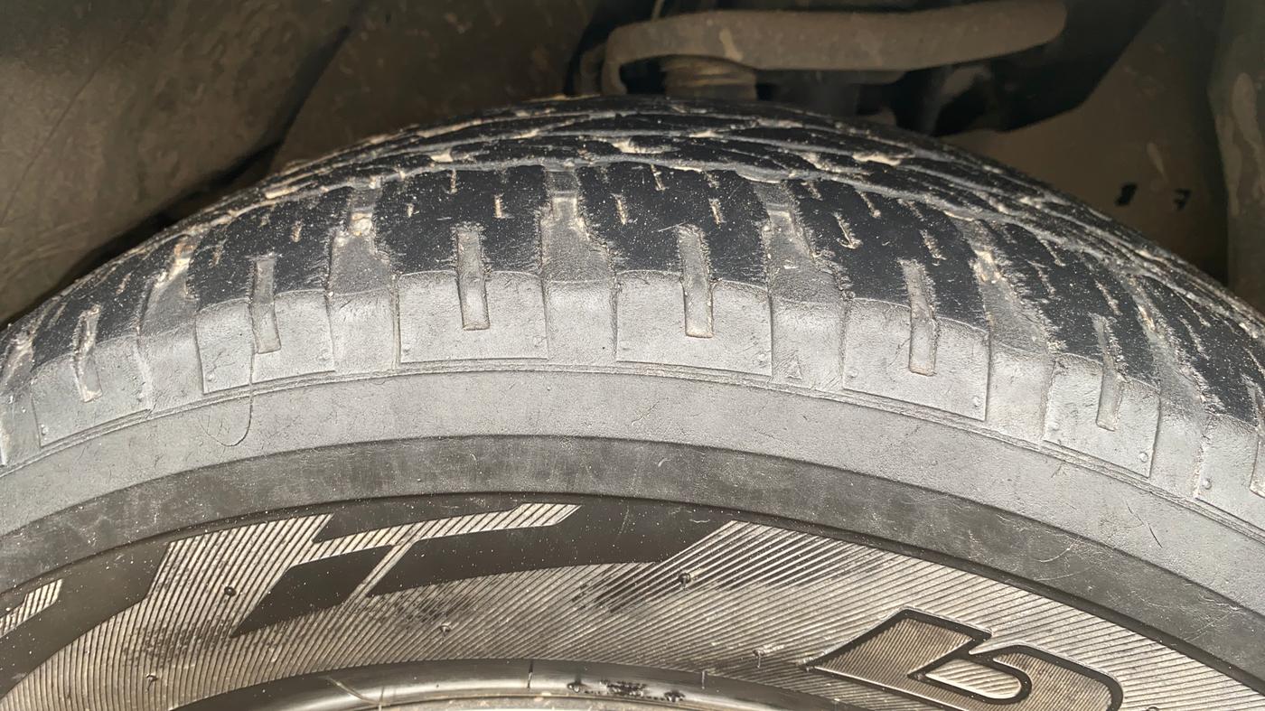 2023 Toyota Fortuner 4X2 AT 2.8 DIESEL, Diesel, Automatic, 50,235 km, Right Front Tyre Tread