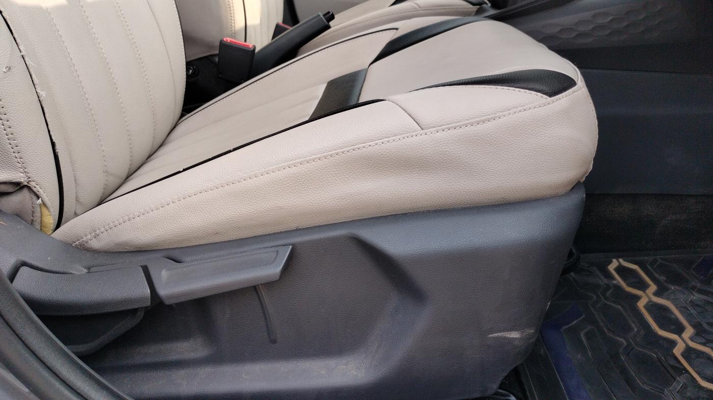2024 Hyundai GRAND I10 NIOS ERA 1.2 KAPPA VTVT, Petrol, Manual, 18,427 km, Driver Side Adjustment Panel