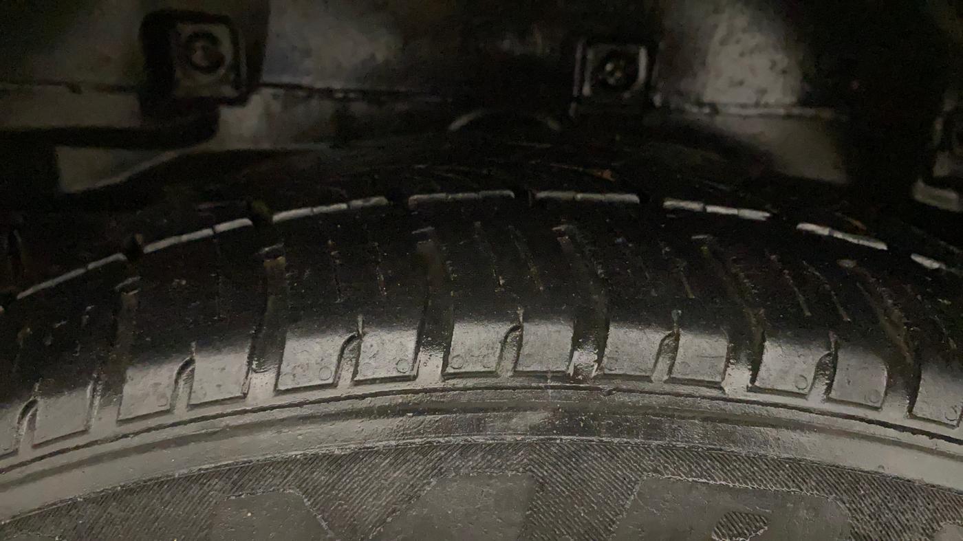 2018 Tata Hexa XT 4X4 7 STR, Diesel, Manual, 1,15,391 km, Right Rear Tyre Tread