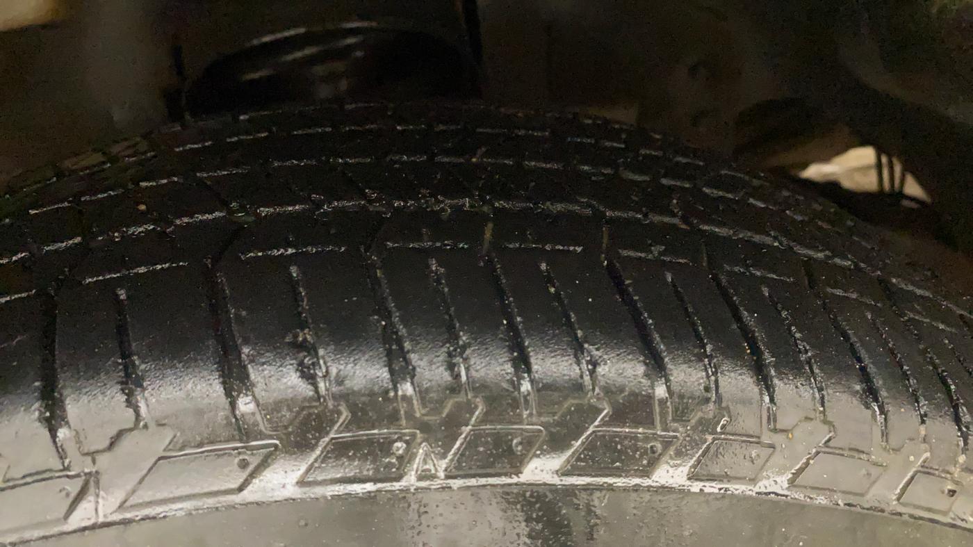 2021 Mahindra Scorpio S3 PLUS, Diesel, Manual, 1,47,126 km, Left Front Tyre Tread