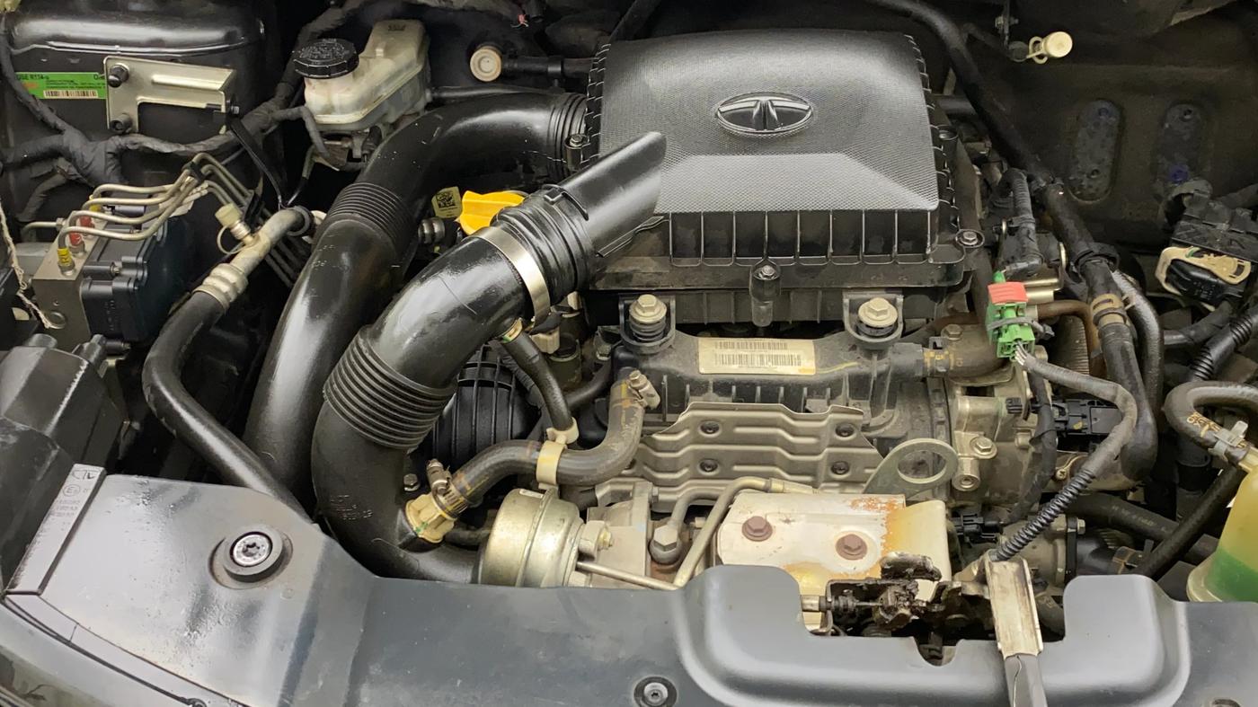 2018 Tata NEXON XZ PETROL, Petrol, Manual, 53,738 km, Engine View - Right