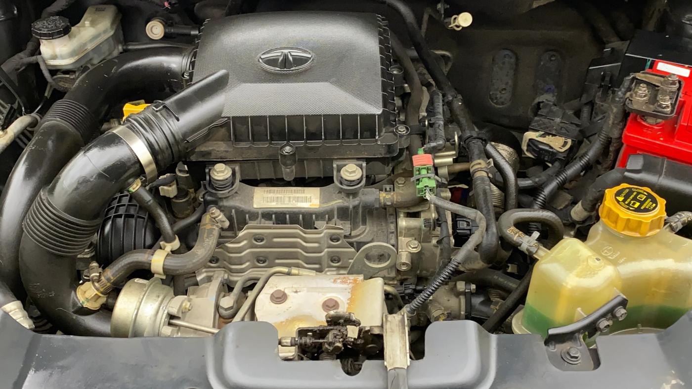 2018 Tata NEXON XZ PETROL, Petrol, Manual, 53,738 km, Engine View