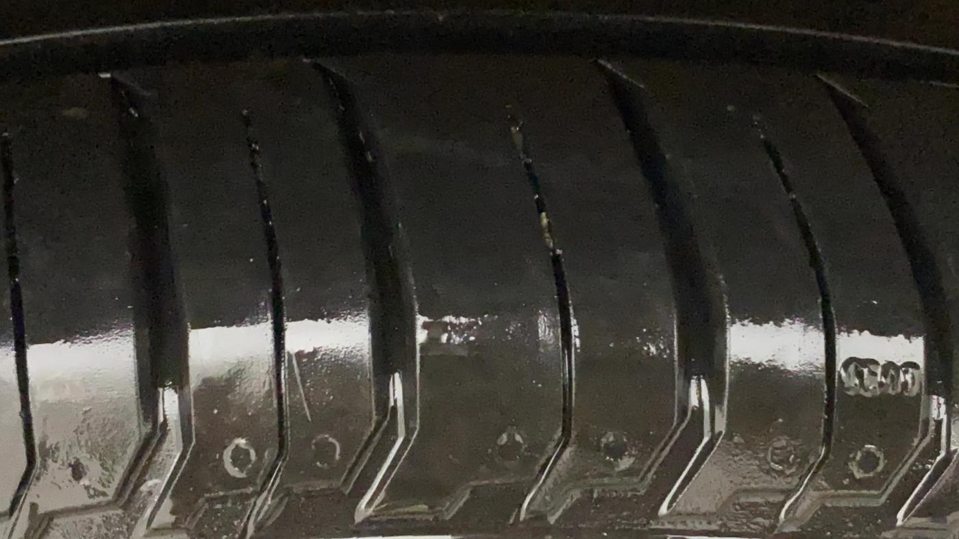 2019 Toyota Glanza G ISG, Petrol, Manual, 85,211 km, Left Rear Tyre Tread