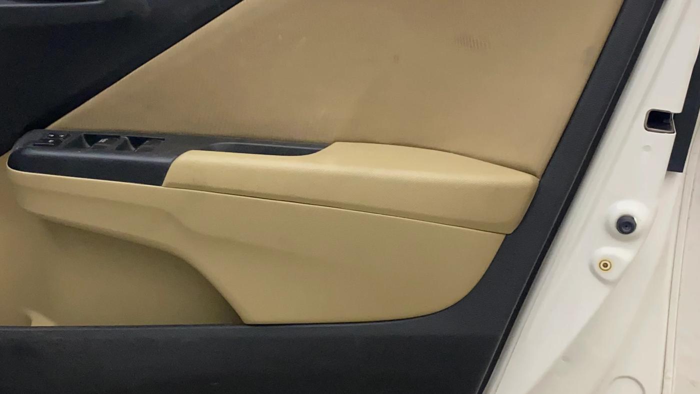 2015 Honda City 1.5L I-VTEC SV, Petrol, Manual, 65,827 km, Driver Side Door Panels Control