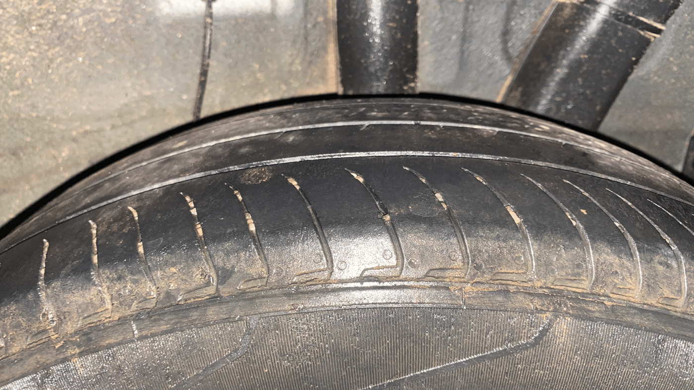 2023 Hyundai EXTER  SX 1.2 AMT, Petrol, Automatic, 49,770 km, Left Front Tyre Tread