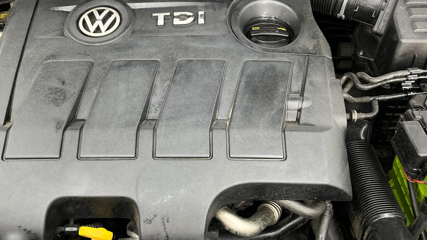 2017 Volkswagen Polo TRENDLINE 1.5L, Diesel, Manual, 79,698 km, Engine View