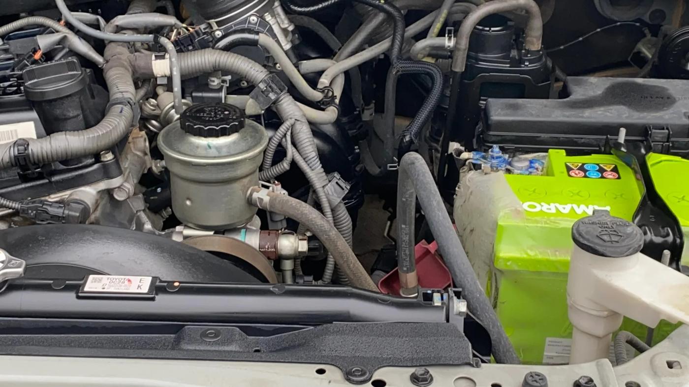 2022 Toyota Innova Crysta 2.7 ZX AT 7 STR, Petrol, Automatic, 35,119 km, Engine View - Left
