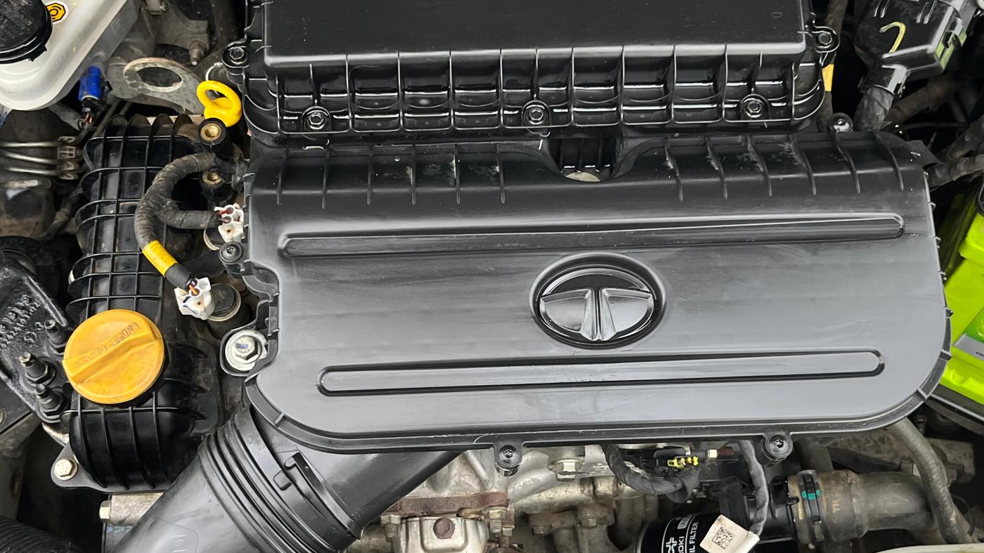 2020 Tata Tiago XZ PETROL, Petrol, Manual, 1,07,563 km, Engine View