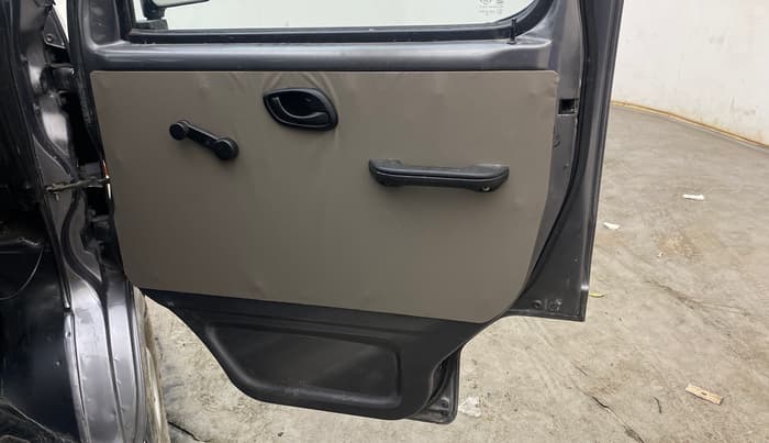 2018 Maruti Eeco 5 STR WITH A/C+HTR, Petrol, Manual, 75,826 km, Driver Side Door Panels Control