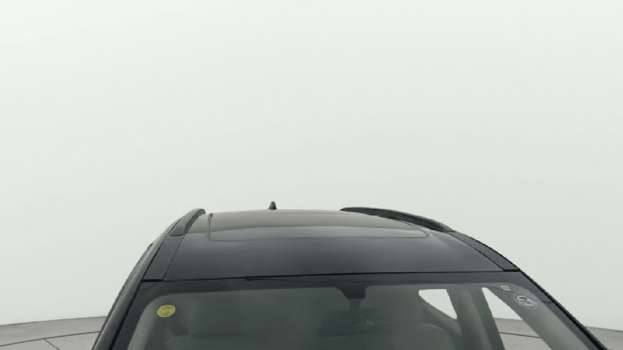2023 Mahindra XUV700 AX 5 P AT 5 STR, Petrol, Automatic, 12,399 km, Moonroof/ Sunroof