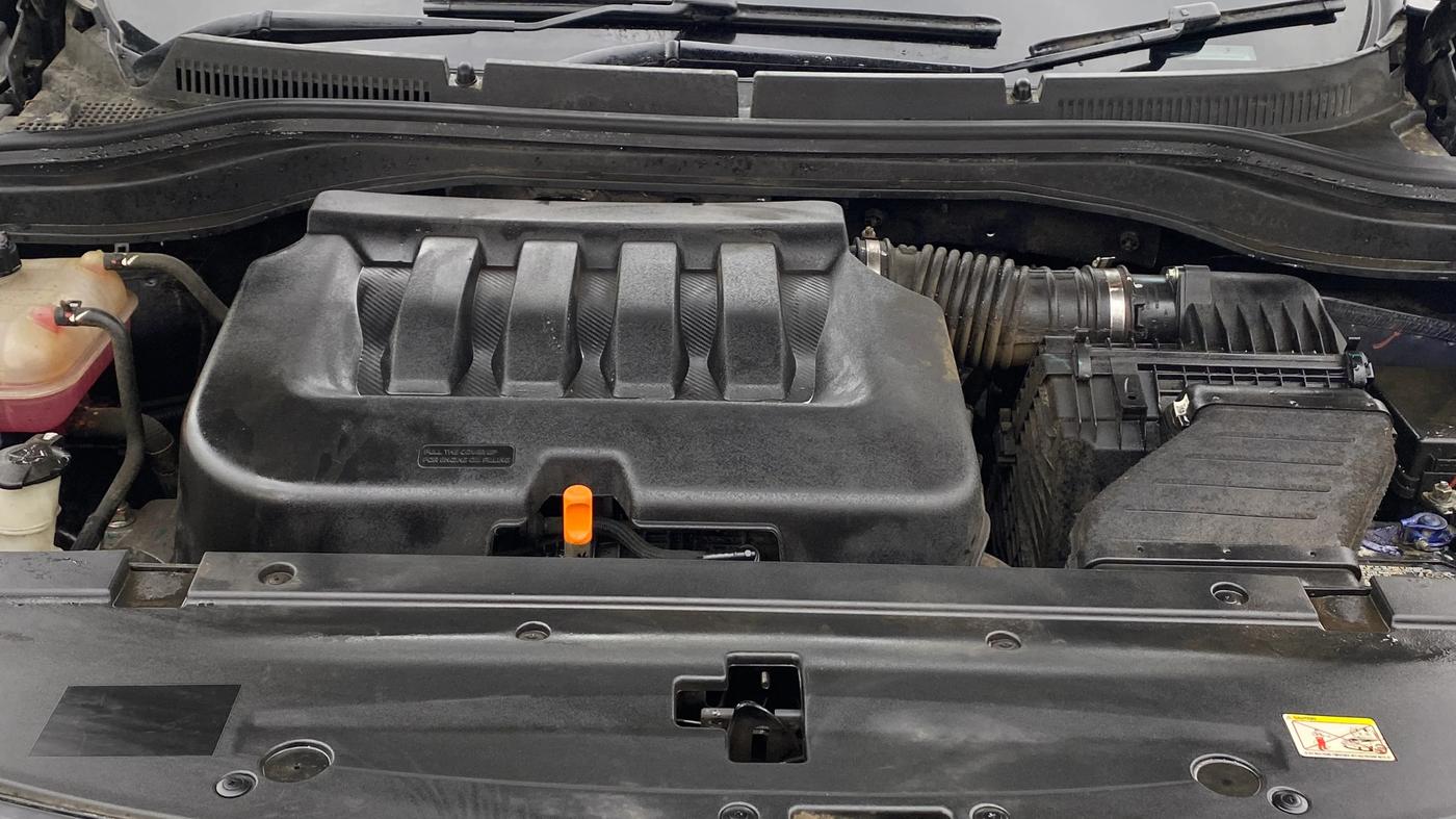 2023 Mahindra XUV700 AX 5 P AT 5 STR, Petrol, Automatic, 12,399 km, Engine View