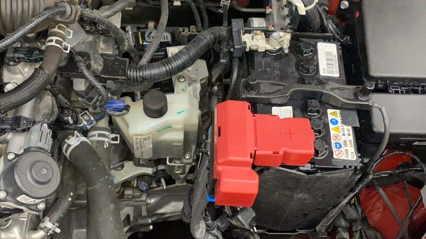 2024 Maruti Swift VXi AMT, Petrol, Automatic, 26,971 km, Engine View - Left