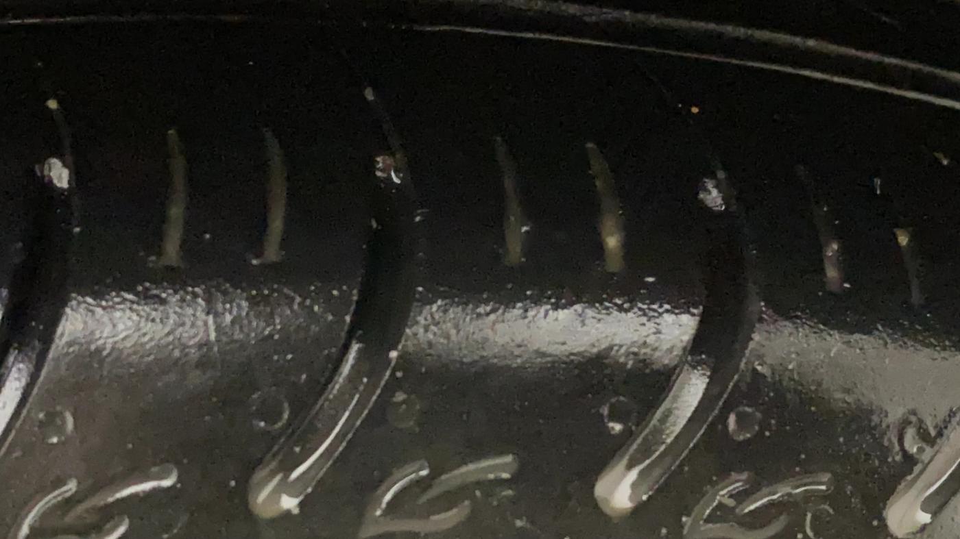 2024 Maruti Swift VXi AMT, Petrol, Automatic, 26,971 km, Left Rear Tyre Tread