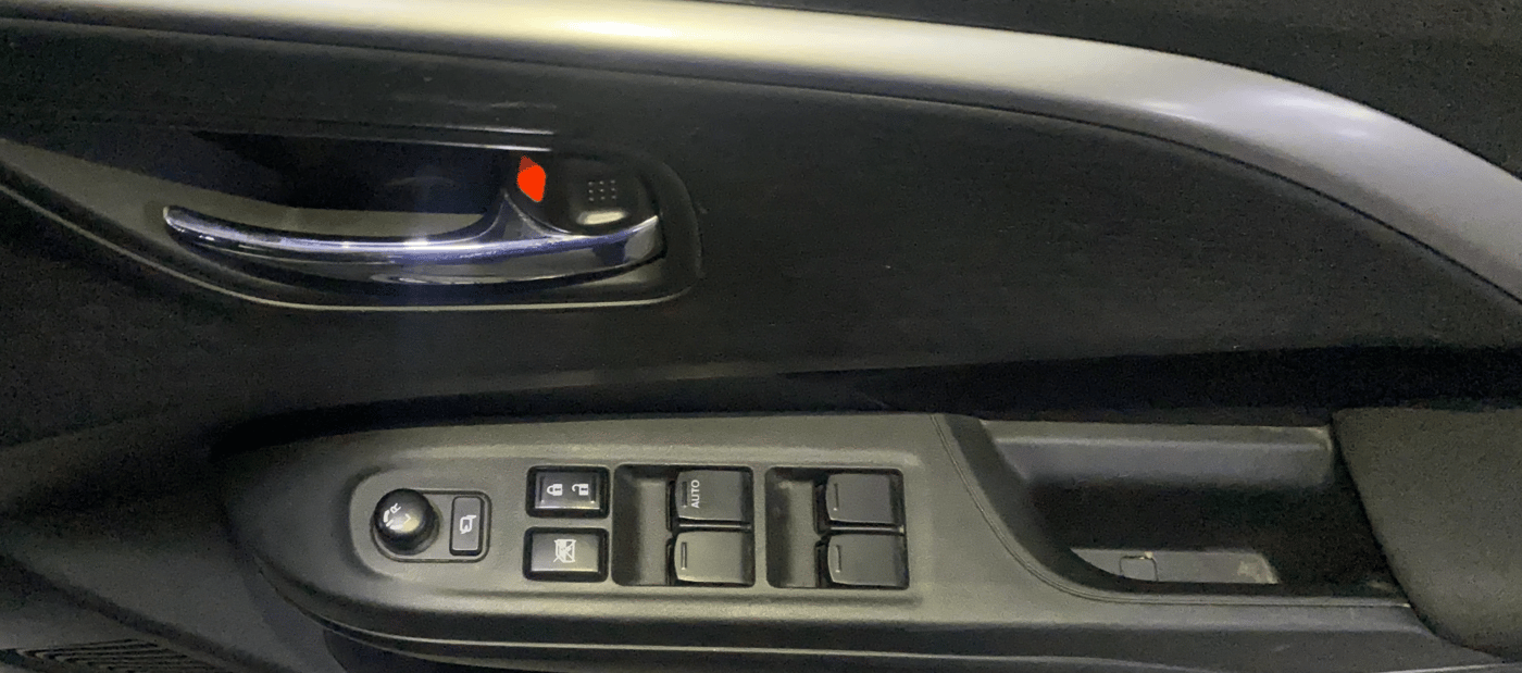2024 Maruti Swift ZXI PLUS, Petrol, Manual, 26,543 km, Driver Side Door Panels Control