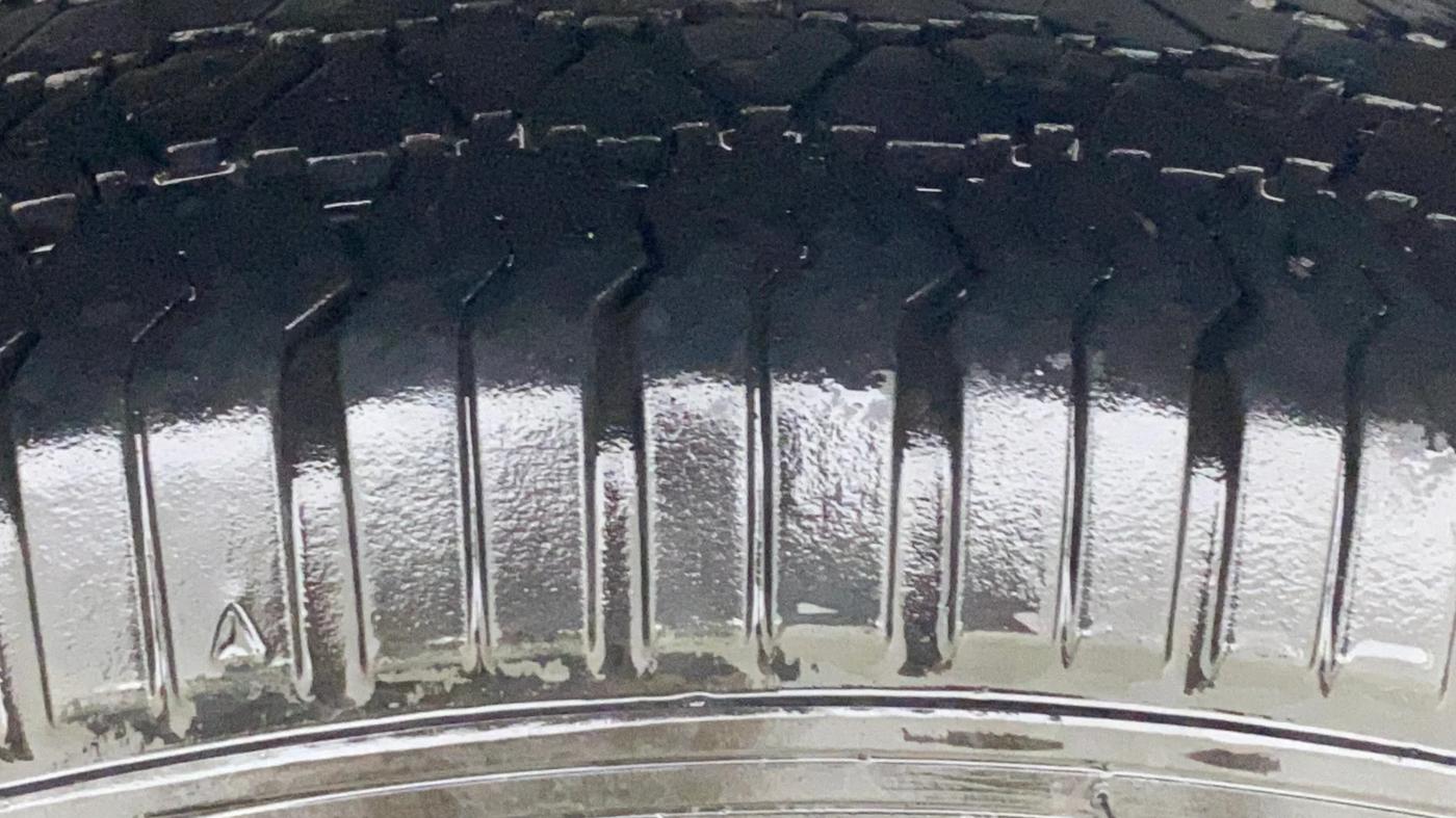 2019 Mahindra TUV300 T6 PLUS, Diesel, Manual, 66,090 km, Left Rear Tyre Tread