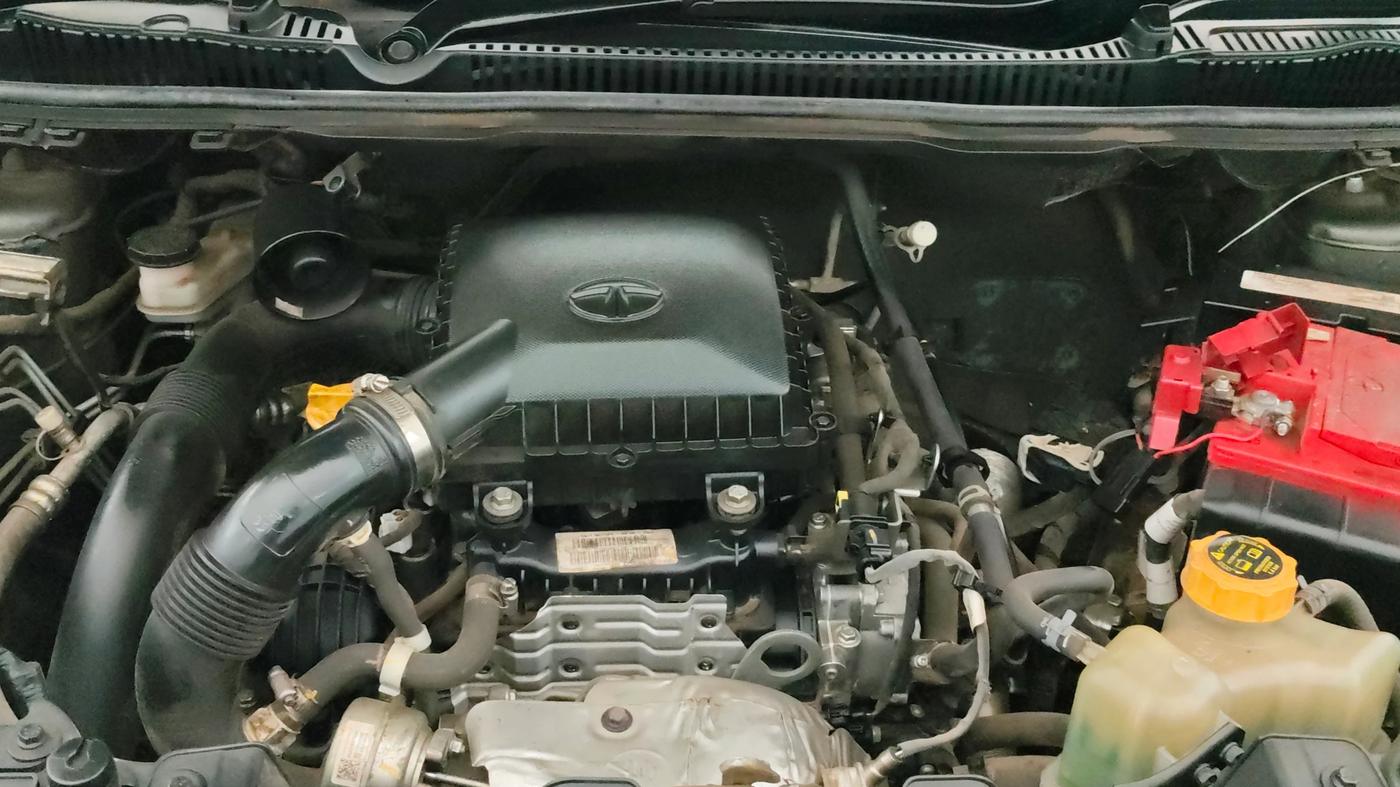 2021 Tata NEXON XE PETROL, Petrol, Manual, 35,694 km, Engine View