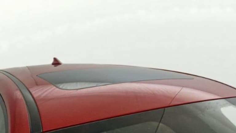 2023 Hyundai NEW I20 ASTA (O) 1.2 MT, Petrol, Manual, 29,324 km, Moonroof/ Sunroof