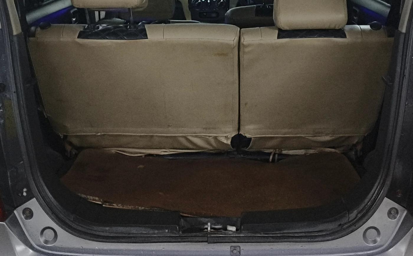 2017 Maruti Wagon R 1.0 VXI, Petrol, Manual, 1,17,308 km, Boot Inside